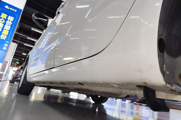 Used Kia K2 2015 Sedan 1.4L MT GLS Left Side Sill