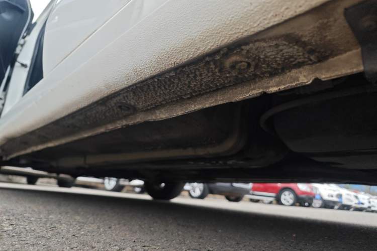 Used Kia K2 2015 Sedan 1.4L Automatic GLS Left Side Sill