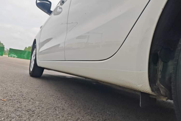 Used Kia K2 2015 Sedan 1.4L Automatic GLS Left Side Sill