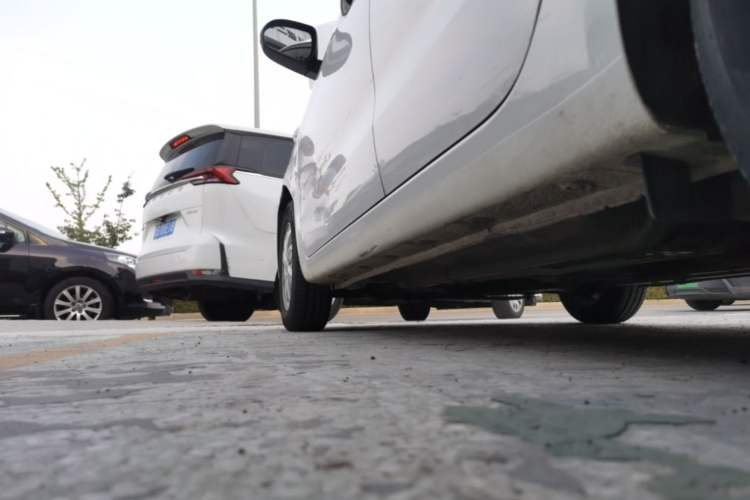 Used Kia K2 2015 Sedan 1.4L MT GLS Left Side Sill