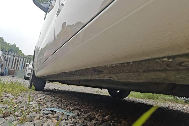 Used Kia K2 2015 Sedan 1.6L Automatic Transmission Premium Left Side Sill