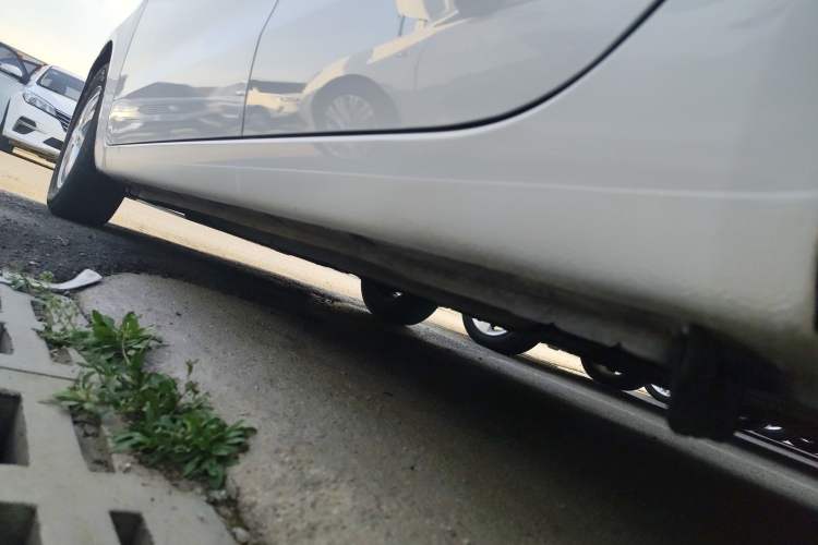 Used Kia K2 2015 Sedan 1.4L MT GLS Left Side Sill
