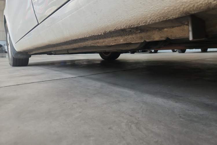 Used Kia K2 2015 Hatchback 1.4L AT GLS Cool Edition Left Side Sill