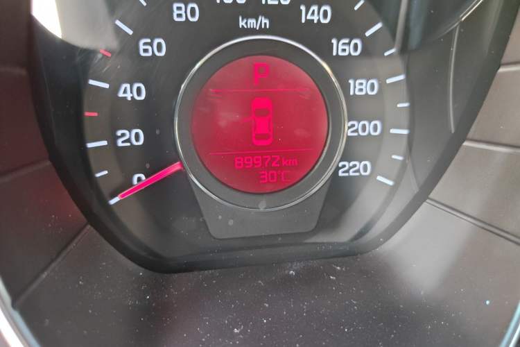 Used Kia K2 2015 Sedan 1.6L Automatic Transmission Premium Odometer Close Up
