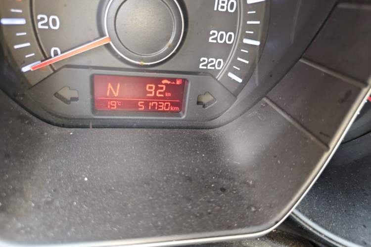 Used Kia K2 2015 Sedan 1.4L Automatic GLS Odometer Close Up