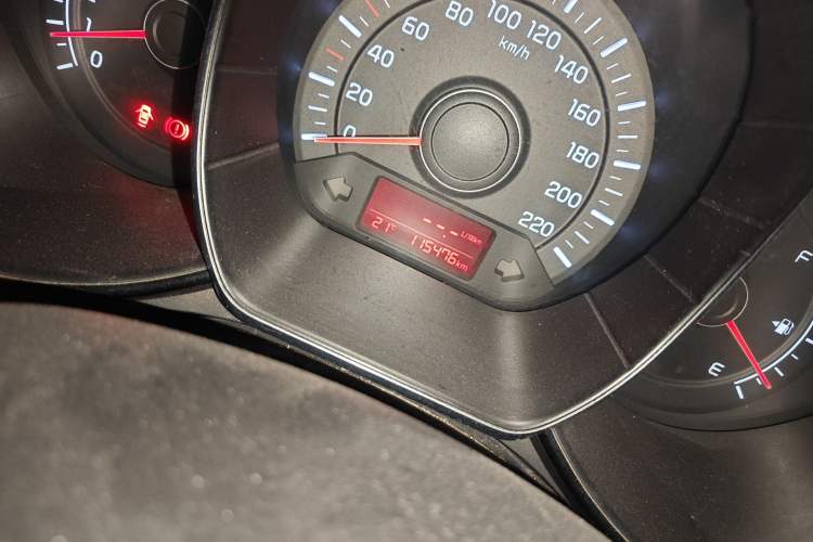 Used Kia K2 2015 Sedan 1.4L Manual Transmission GL Odometer Close Up