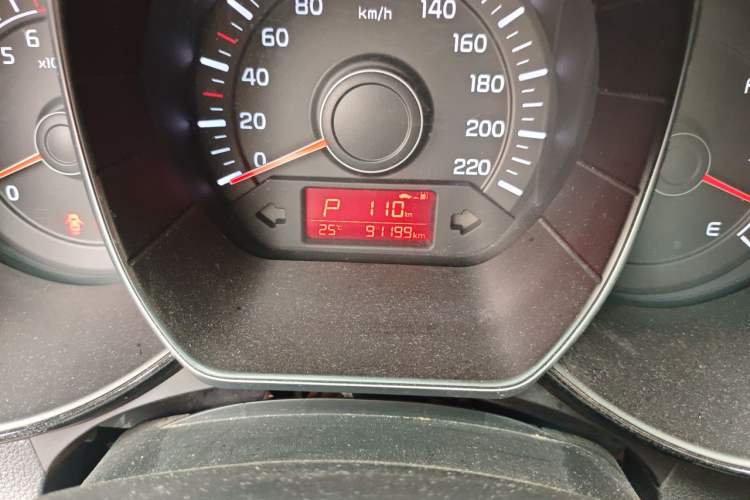 Used Kia K2 2015 Sedan 1.4L Automatic GLS Odometer Close Up