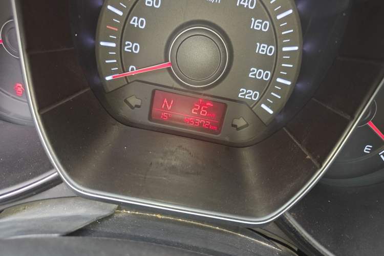 Used Kia K2 2015 Sedan 1.4L Automatic GLS Odometer Close Up