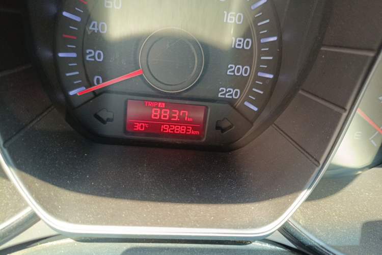 Used Kia K2 2015 Sedan 1.4L Manual Transmission GL Odometer Close Up