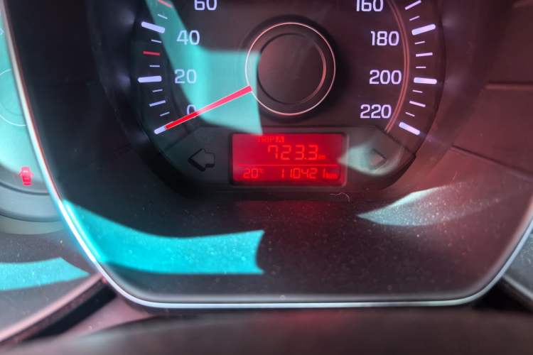 Used Kia K2 2015 Sedan 1.4L Manual Transmission GL Odometer Close Up