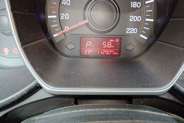 Used Kia K2 2015 Sedan 1.4L Automatic GLS Odometer Close Up