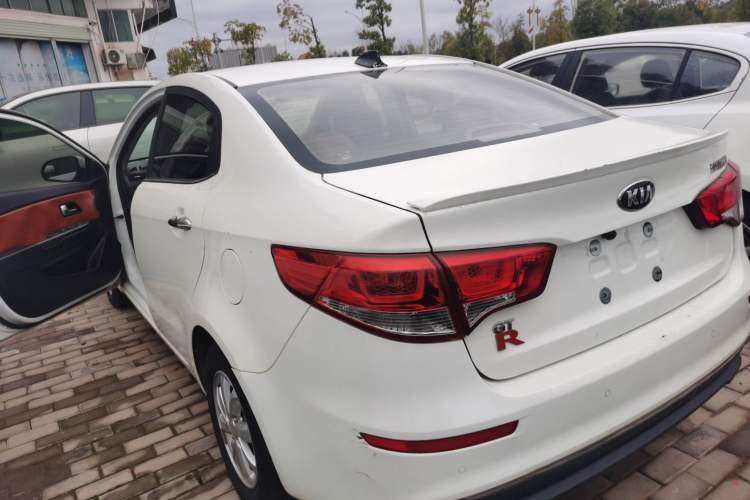 Used Kia K2 2015 Sedan 1.4L MT GLS Rear Left 45 Deg