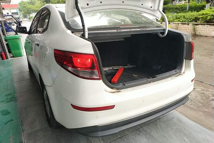 Used Kia K2 2015 Sedan 1.4L Automatic GLS Rear Left 45 Deg