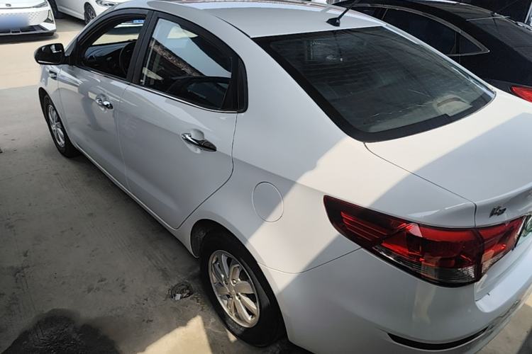 Used Kia K2 2015 Sedan 1.4L MT GLS Rear Left 45 Deg