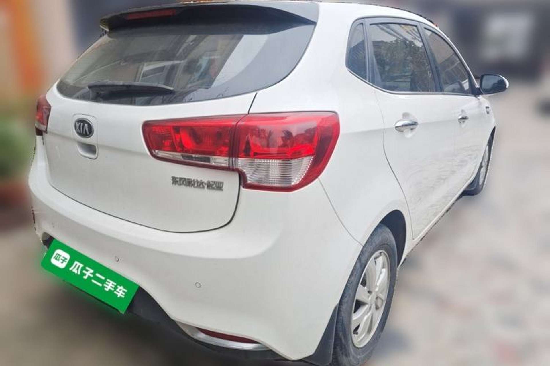 Used Kia K2 2015 Hatchback 1.4L AT GLS Cool Edition Rear Right 45 Deg