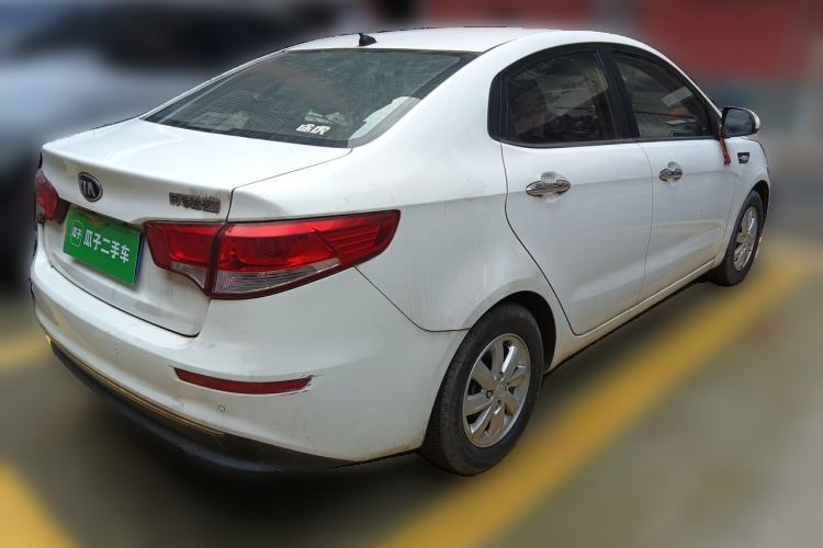 Used Kia K2 2015 Sedan 1.4L MT GLS Rear Right 45 Deg