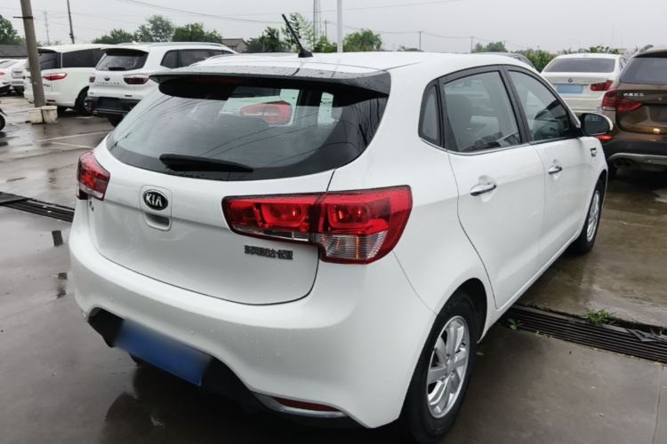 Used Kia K2 2015 Hatchback 1.4L AT GLS Cool Edition Rear Right 45 Deg