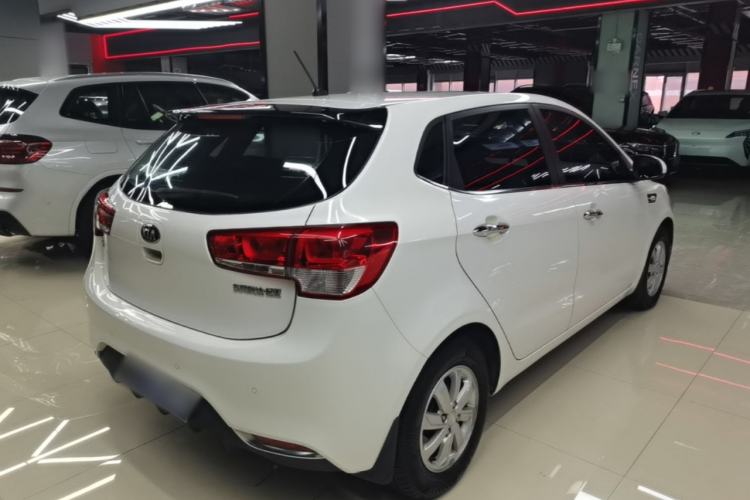 Used Kia K2 2015 Hatchback 1.4L AT GLS Cool Edition Rear Right 45 Deg