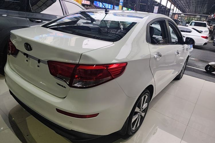 Used Kia K2 2015 Sedan 1.6L Automatic Transmission Premium Rear Right 45 Deg