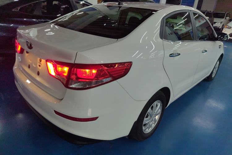 Used Kia K2 2015 Sedan 1.4L Automatic GLS Rear Right 45 Deg
