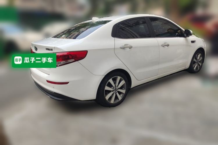 Used Kia K2 2015 Sedan 1.6L Automatic Transmission Premium Rear Right 45 Deg