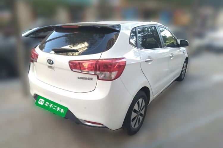 Used Kia K2 2015 Hatchback 1.4L AT GLS Cool Edition Rear Right 45 Deg