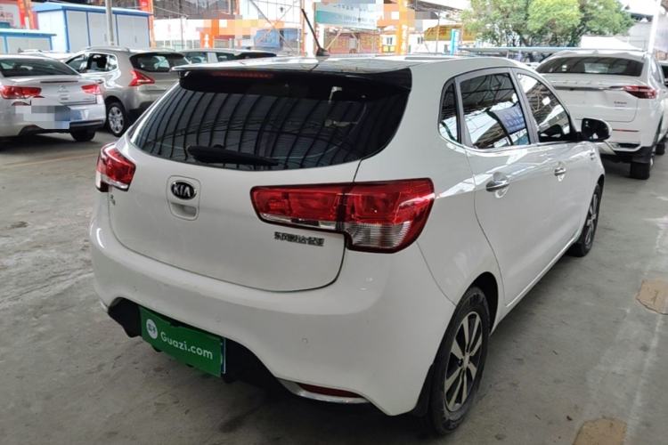 Used Kia K2 2015 Hatchback 1.4L AT GLS Cool Edition Rear Right 45 Deg