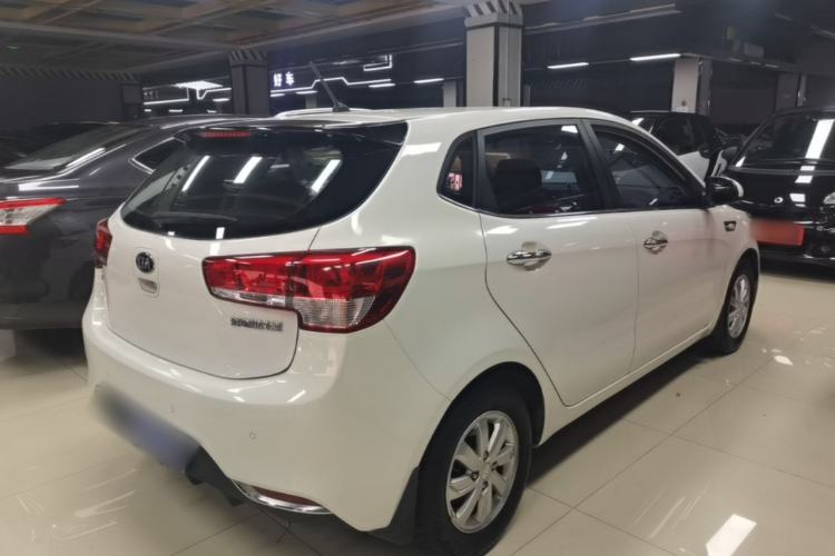 Used Kia K2 2015 Hatchback 1.4L AT GLS Cool Edition Rear Right 45 Deg