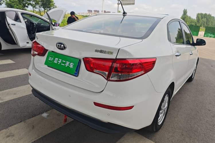 Used Kia K2 2015 Sedan 1.4L Automatic GLS Rear Right 45 Deg