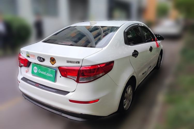 Used Kia K2 2015 Sedan 1.4L Manual Transmission GL Rear Right 45 Deg