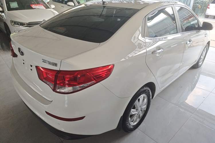 Used Kia K2 2015 Sedan 1.4L Automatic GLS Rear Right 45 Deg