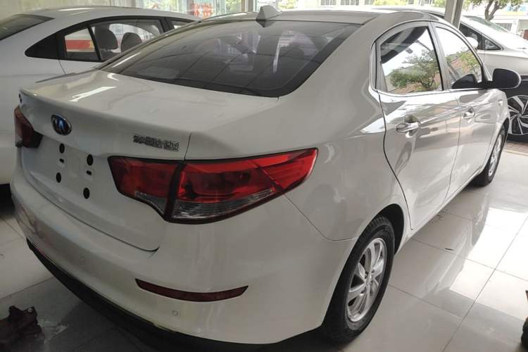 Used Kia K2 2015 Sedan 1.4L Automatic GLS Rear Right 45 Deg