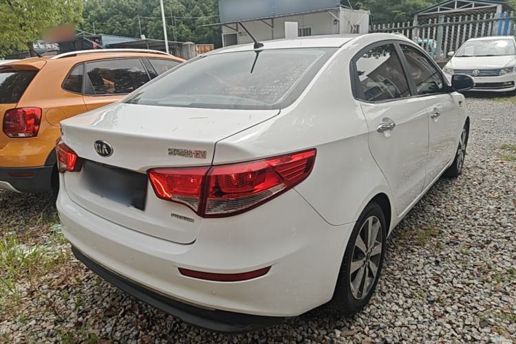 Used Kia K2 2015 Sedan 1.6L Automatic Transmission Premium Rear Right 45 Deg