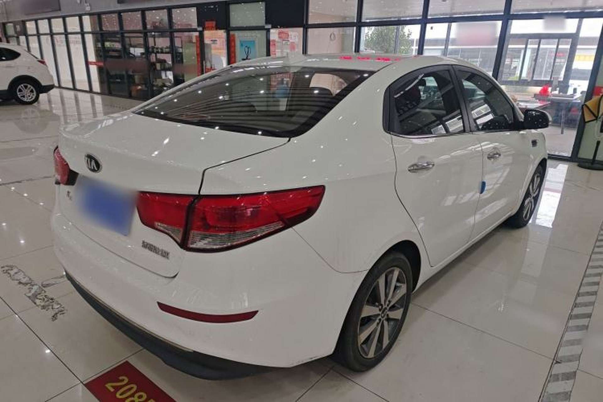 Used Kia K2 2015 Sedan 1.6L Automatic Transmission Premium Rear Right 45 Deg