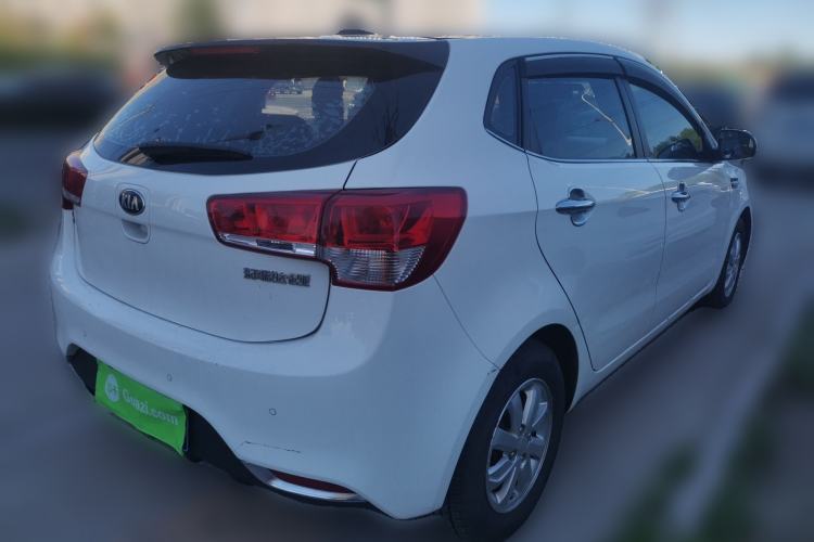 Used Kia K2 2015 Hatchback 1.4L AT GLS Cool Edition Rear Right 45 Deg