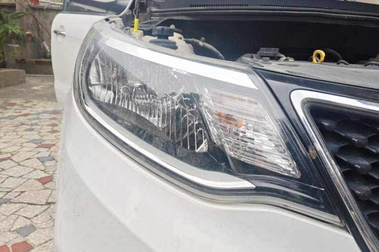 Used Kia K2 2015 Hatchback 1.4L AT GLS Cool Edition Right Front Headlight