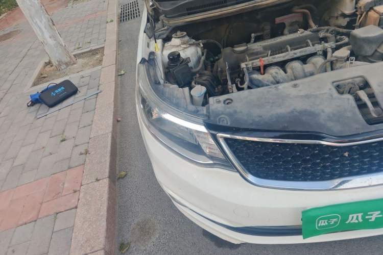 Used Kia K2 2015 Sedan 1.4L MT GLS Right Front Headlight