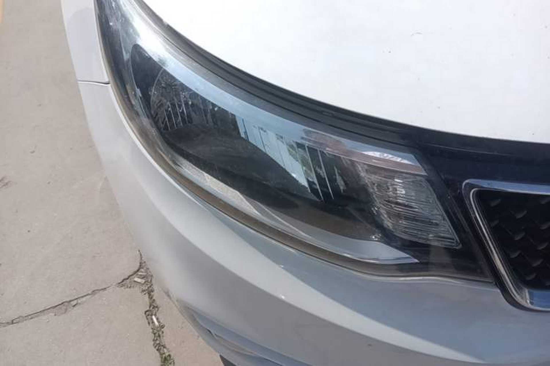 Used Kia K2 2015 Sedan 1.4L MT GLS Right Front Headlight