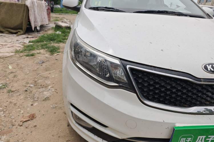 Used Kia K2 2015 Sedan 1.4L Automatic GLS Right Front Headlight