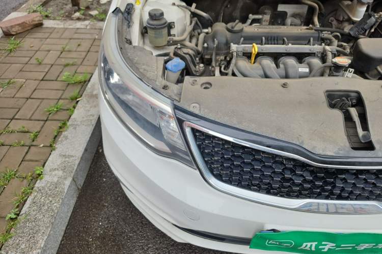 Used Kia K2 2015 Sedan 1.4L MT GLS Right Front Headlight
