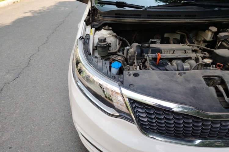 Used Kia K2 2015 Sedan 1.4L Automatic GLS Right Front Headlight