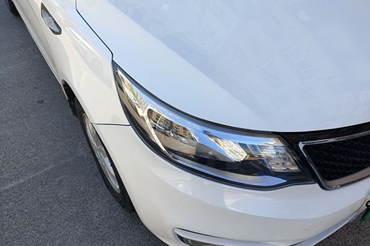 Used Kia K2 2015 Sedan 1.4L Automatic GLS Right Front Headlight