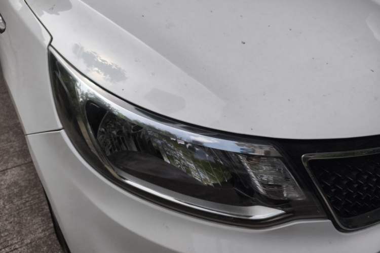 Used Kia K2 2015 Sedan 1.4L Automatic GLS Right Front Headlight