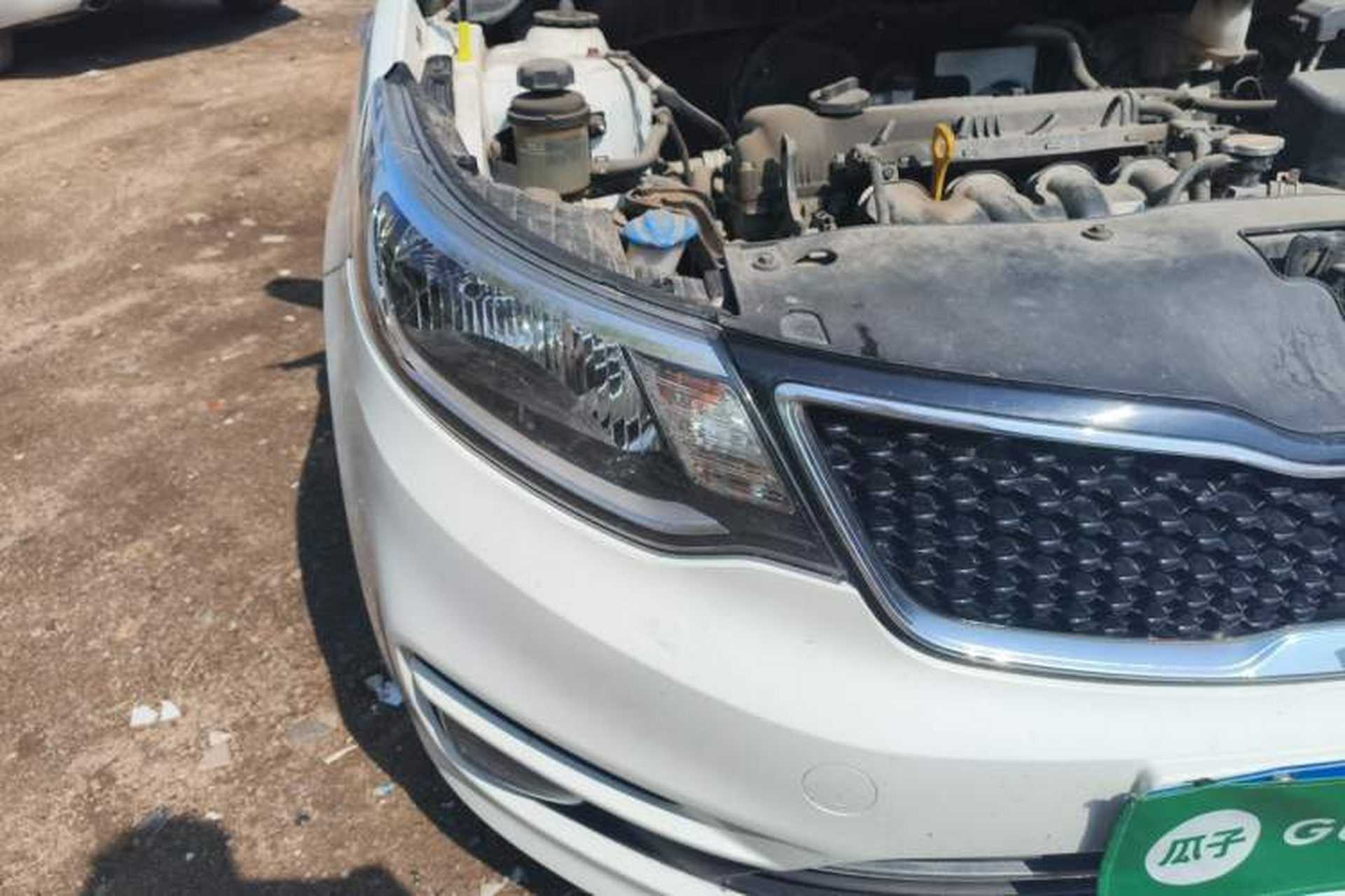 Used Kia K2 2015 Sedan 1.4L MT GLS Right Front Headlight