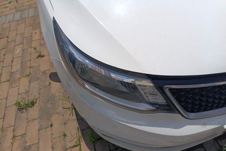 Used Kia K2 2015 Sedan 1.4L Manual Transmission GL Right Front Headlight