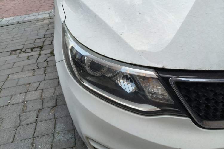 Used Kia K2 2015 Sedan 1.4L MT GLS Right Front Headlight