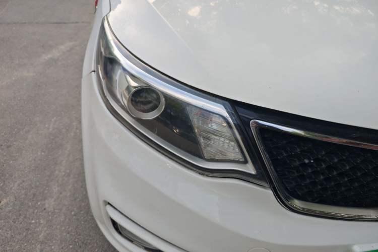 Used Kia K2 2015 Sedan 1.4L MT TOP Right Front Headlight
