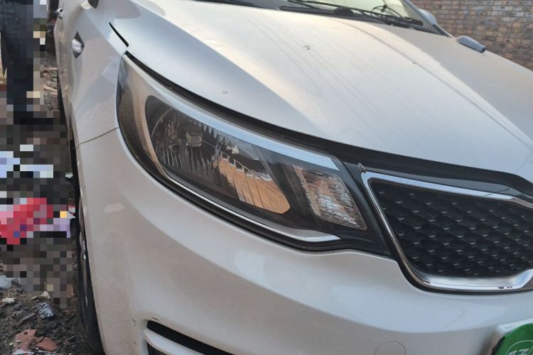 Used Kia K2 2015 Sedan 1.4L MT GLS Right Front Headlight