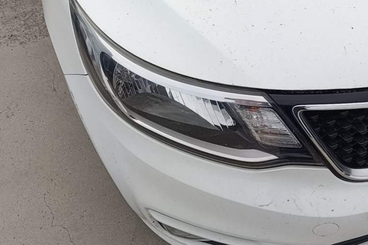 Used Kia K2 2015 Sedan 1.4L Manual Transmission GL Right Front Headlight