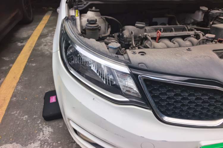 Used Kia K2 2015 Hatchback 1.4L AT GLS Cool Edition Right Front Headlight